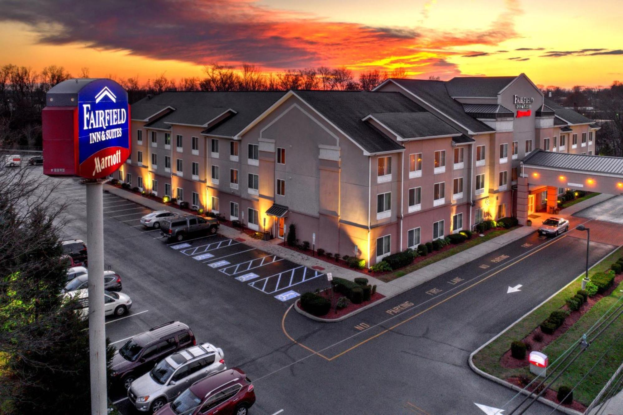 Fairfield Inn & Suites By Marriott Edison - South Plainfield Bagian luar foto