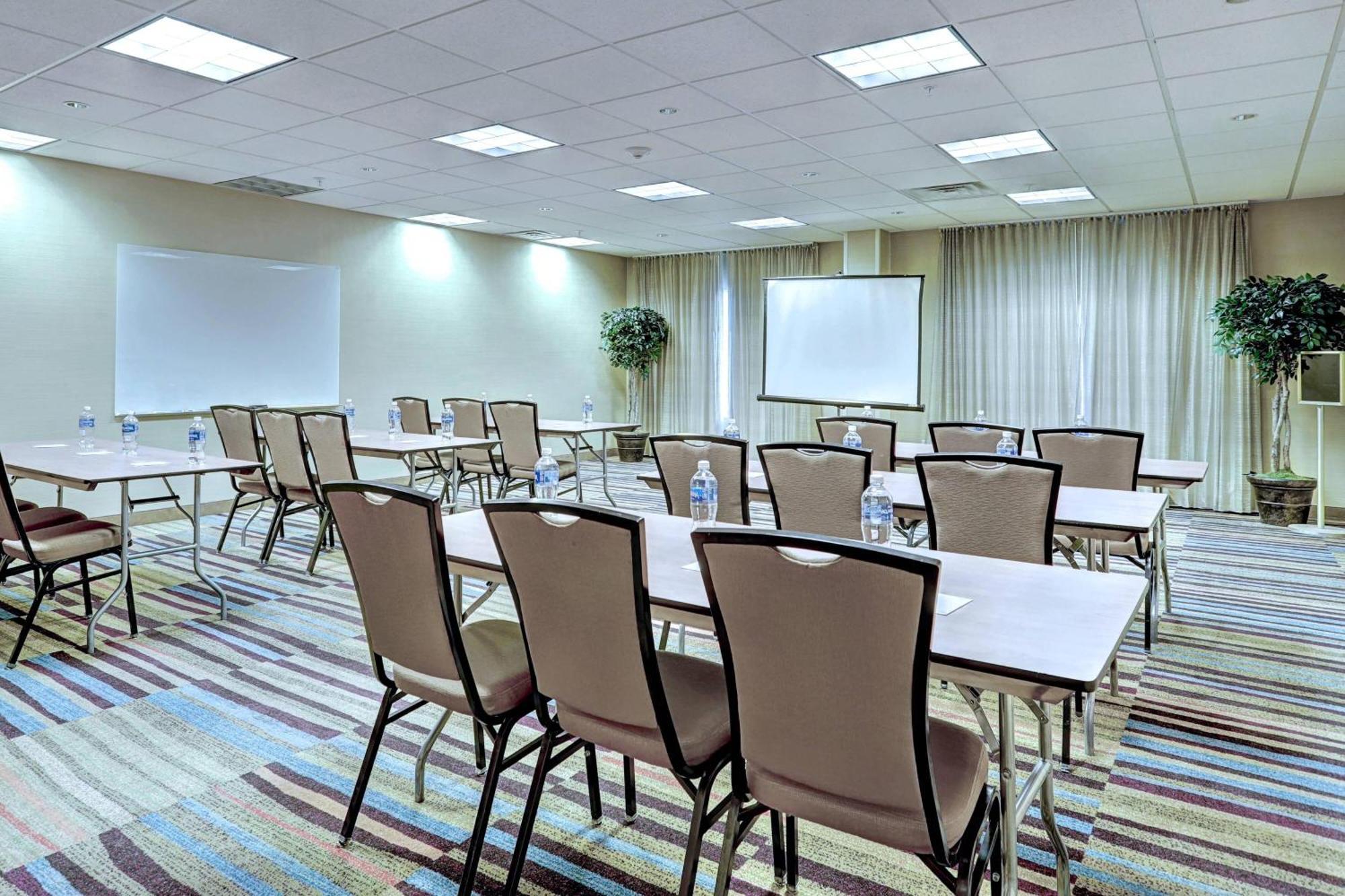 Fairfield Inn & Suites By Marriott Edison - South Plainfield Bagian luar foto